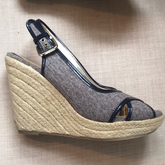 Banana Repubic Espadrilles - Picture 2 of 5